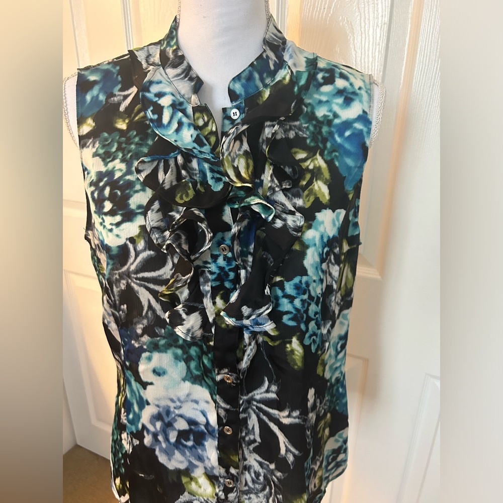 Tahari blouse, floral